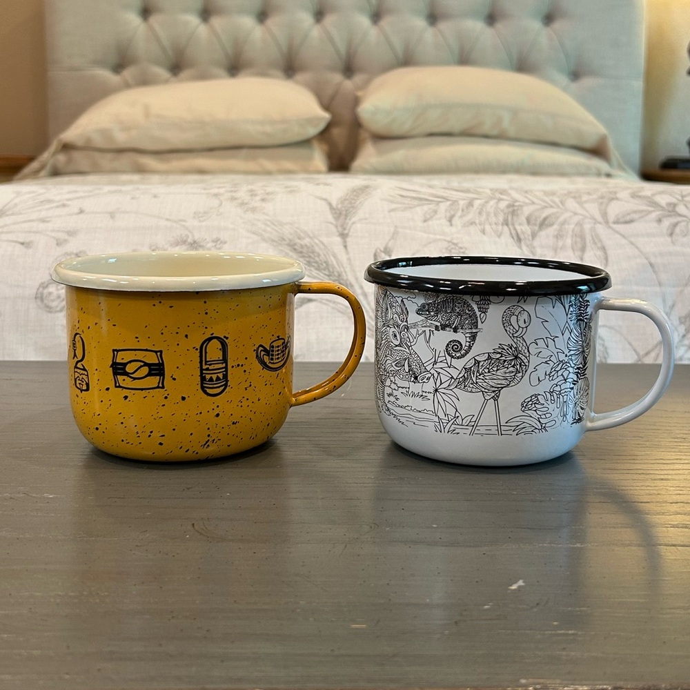 Artesano Yellow and White Enamel Mugs Set